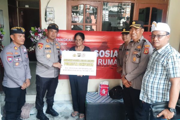 Rayakan Hari Bhayangkara Ke-78 Polresta Denpasar Laksanakan Bedah Rumah 3 Warga