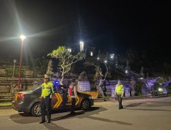 Polsek Bangli Intensifkan Kegiatan Blue Light Patrol Seputaran Kota 4 Polsek Bangli Intensifkan Kegiatan Blue Light Patrol Seputaran Kota