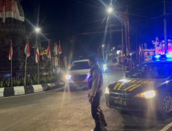 Sat Samapta Laksanakan Gatur dan Pergelaran Blue Light Randis R4 di Pusat Keramaian Malam Di Kota Bangli Demi Kenyamanan Dan Kelancaran Arus Lalu lintas Pada Malam. 4 Sat Samapta Laksanakan Gatur dan Pergelaran Blue Light Randis R4 di Pusat Keramaian Malam Di Kota Bangli Demi Kenyamanan Dan Kelancaran Arus Lalu lintas Pada Malam.