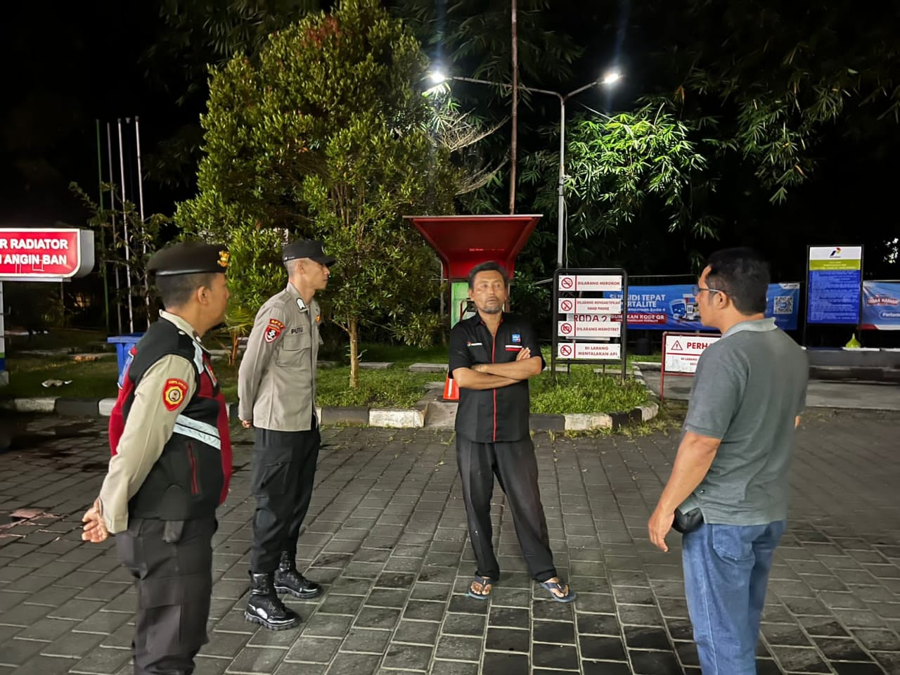 Untuk Menjaga Kamtibmas tetap Kondusif Menjelang Pilkda Tahun 2024 Polsek Kintamani Melaksanakan gelar Patroli Blue Light di Wilkum Kintamani. 1 IMG 20240828 WA0007 1
