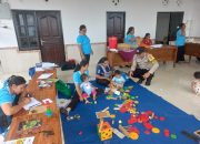 Sambangi Kegiatan Posyandu Di Banjar Selati, Bhabinkamtibmas Berikan Himbauan Kamtibmas