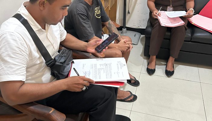Tindak Lanjut Kasus Penganiayaan: Polsek Dentim Serahkan Tersangka ke Kejaksaan Negeri