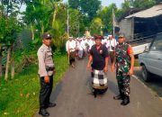 Bersinergi Dengan Babinsa, Bhabinkamtibmas Laksanakan Pengamanan Rangkaian Karya Ngusaba Nini di Pura Kehen 8 Bersinergi Dengan Babinsa, Bhabinkamtibmas Laksanakan Pengamanan Rangkaian Karya Ngusaba Nini di Pura Kehen