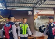 Sambangi Kantor DPRD, Kantor KPUD dan, Kantor Bawaslu Bangli, personil sat samapta polres Bangli Berikan Himbauan Kamtibmas 12 Sambangi Kantor DPRD, Kantor KPUD dan, Kantor Bawaslu Bangli, personil sat samapta polres Bangli Berikan Himbauan Kamtibmas