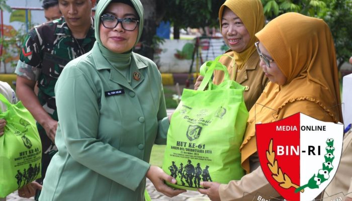 Korem 081/DSJ Bantu Tingkatkan Kesejahteraan Guru di Kota Madiun