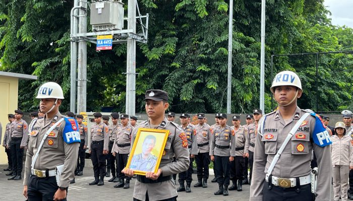 Kapolres Kawasan Bandara AKBP I Ketut Widiarta, S.H., S.I.K., M.Si, Pimpin Pelaksanaan Upacara Pemberhentian Tidak Dengan Hormat
