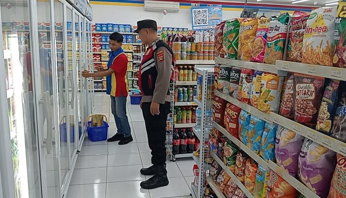 PATROLI BLUE LIGHT POLSEK SUSUT MELAKSANAKAN PATROLI UNTUK MENCEGAH DAN ANTISIPASI KEJAHATAN DI MALAM HARI