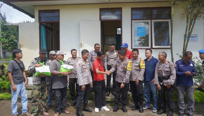 Jumat Curhat Kapolres Bangli di Pasar Kayuamba dan Pasar Lumbuan