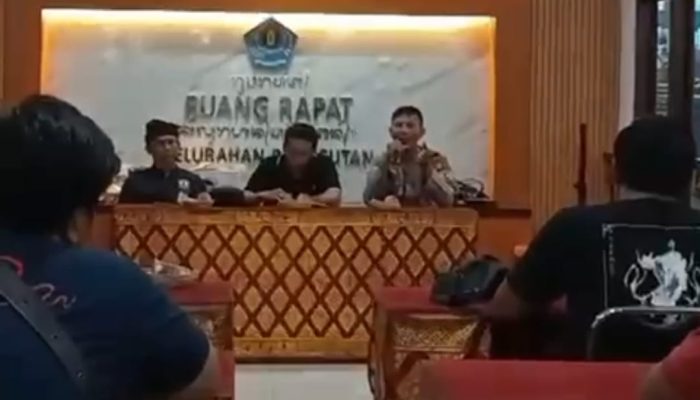 Ciptakan Keamanan Jelang Nataru Polsek Denpasar Barat Ajak Tomas Kelurahan Pemecutan Cooling System