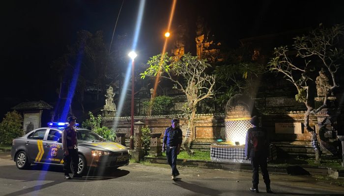 Antisipasi Kegiatan Masyarakat Dimalam Hari, Polsek Bangli Intensifkan Kegiatan Blue Light Patrol Seputaran Kota