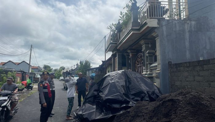 Cegah Terjadinya Gangguan Kamtibmas di Siang Hari, Personil Polsek Bangli Sambangi Pemukiman Penduduk