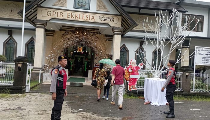 Polres Bandara Lakukan Pengamanan Giat Ibadah Minggu di Gereja Ekklesia, Tuban