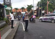 Antisipasi Kegiatan Masyarakat di Pagi Hari, Personil Polsek Bangli Laksanakan Pengaturan 8 Antisipasi Kegiatan Masyarakat di Pagi Hari, Personil Polsek Bangli Laksanakan Pengaturan