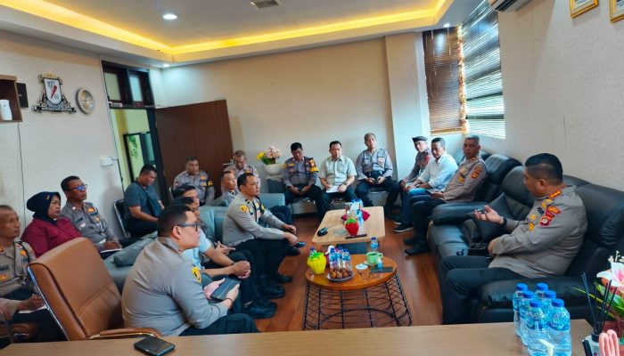 Kapolresta Denpasar Ingatkan Anggota Polsek Kuta untuk Jaga Disiplin dan Jangan Lagi Ada Pelanggaran
