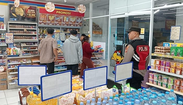 Anggota Polsek Susut Melaksanakan Patroli Dimalam Hari, Agar Situasi Kamtibmas Di Wilkum Polsek Susut Tetap Kondusif