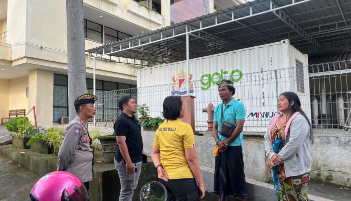Turut Berbela Sungkawa Kapolsek Denpasar Barat Kunjungi Keluarga Korban Anak Hanyut Disungai Tukad Badung