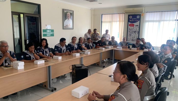 Program Minggu Kasih, Kasubditbinsatpam/polsus Polda Bali Sampaikan pentingnya menjaga Harkamtibmas di Lingkungan Masing-masing