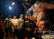 Kapolsek Kuta Selatan Sambangi Pemuda Pembuat Ogoh-Ogoh di Tanjung Benoa, Sampaikan Himbauan Kamtibmas