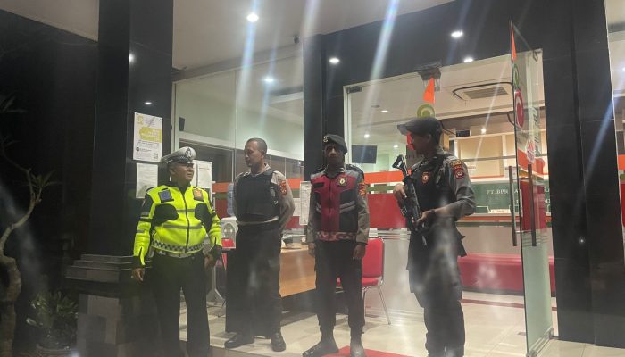 Cegah Terjadinya Gangguan Kamtibmas di Malam Hari, Polsek Bangli Intensifkan Kegiatan Blue Light Patrol