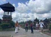 Pantau Kunjungan Wisatawan, Pawas Bersama Anggota Sambangi Obyek Wisata Penglipuran 4 Pantau Kunjungan Wisatawan, Pawas Bersama Anggota Sambangi Obyek Wisata Penglipuran