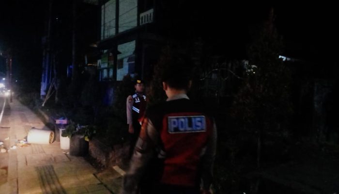 Satuan Samapta Polres Bangli Laksanakan Patroli Pada Malam Hari di SDN 2 Kawan, Kec. Bangli, Untuk Antisipasi Gangguan Kamtibmas.