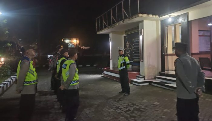 Polsek Kintamani Melaksanakan Kegiatan Patroli Blue Light Jaga Kantibmas Tetap Kondusif Dimalam Hari