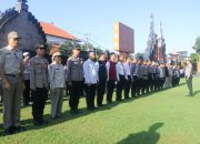 Pimpin Apel Pagi, Dir Pamobvit Polda Bali Tekankan Wujudkan Pariwisata yang Aman dan Damai. 10 Pimpin Apel Pagi, Dir Pamobvit Polda Bali Tekankan Wujudkan Pariwisata yang Aman dan Damai.
