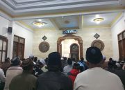 Pawas Polsek Kintamani Pimpin Pengamanan Sholat Tarawih Untuk Menjaga Kamtibmas Tetap Kondusif Selama Bulan Suci Ramadhan 1446 H. Tahun 2025 8 Pawas Polsek Kintamani Pimpin Pengamanan Sholat Tarawih Untuk Menjaga Kamtibmas Tetap Kondusif Selama Bulan Suci Ramadhan 1446 H. Tahun 2025