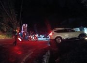 Anggota Polsek Kintamani Evakuasi GK Peristiwa Truk Terguling Di Tikungan Di Bawah Restaurant Like View. 7 Anggota Polsek Kintamani Evakuasi GK Peristiwa Truk Terguling Di Tikungan Di Bawah Restaurant Like View.