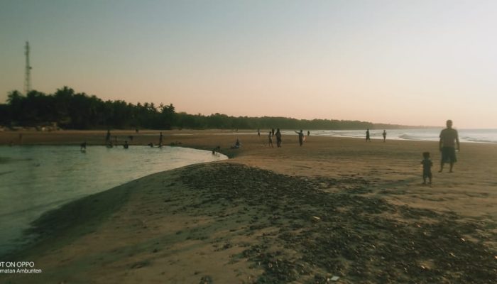 Pantai Ambunten Sumenep Surga Tersembunyi dengan Keindahan Alam yang Eksotik